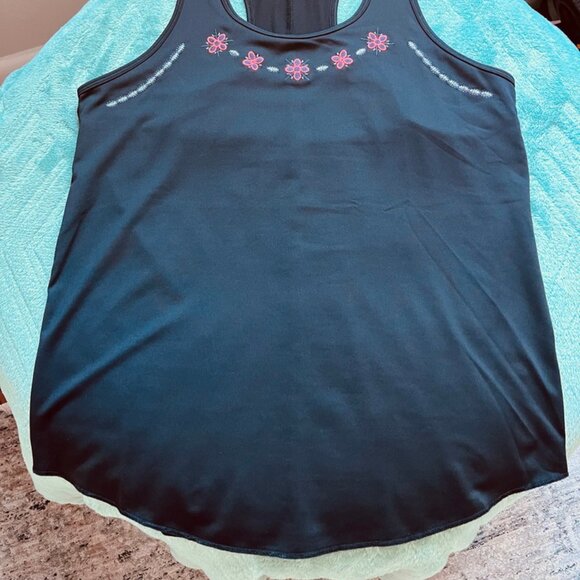 Lucky In Love Tank Top - Picture 3 of 4